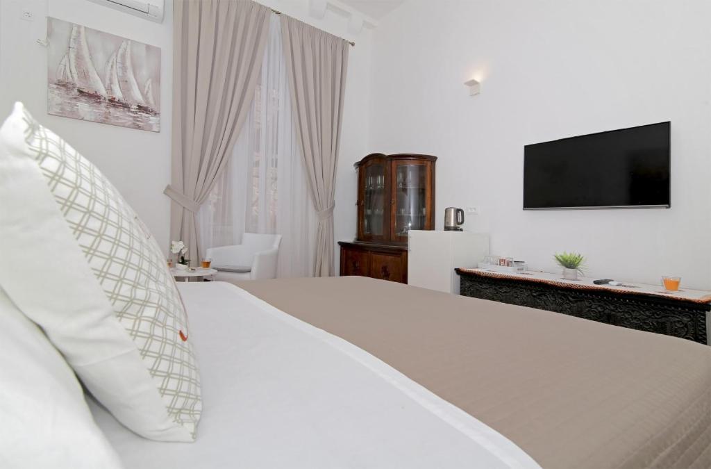 Room In Dubrovnik With Air Conditioning, Wifi Washing Machine 4246-3 ภายนอก รูปภาพ